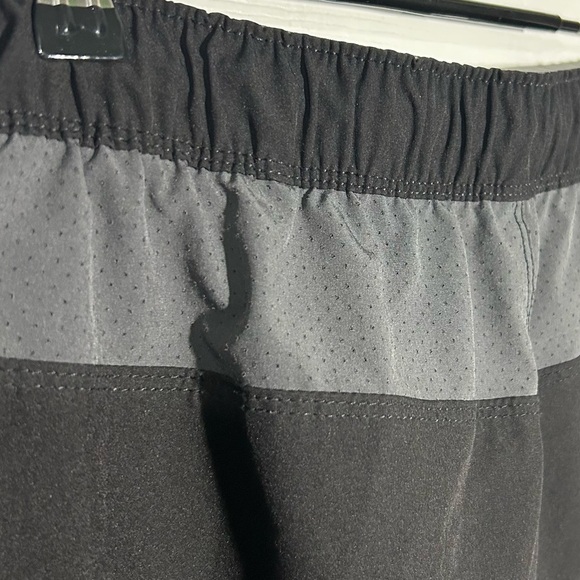 Speedo Men's Swim Trunk Tech Volley UPF 50+  Trunk Lined Size Large Black - Picture 6 of 12